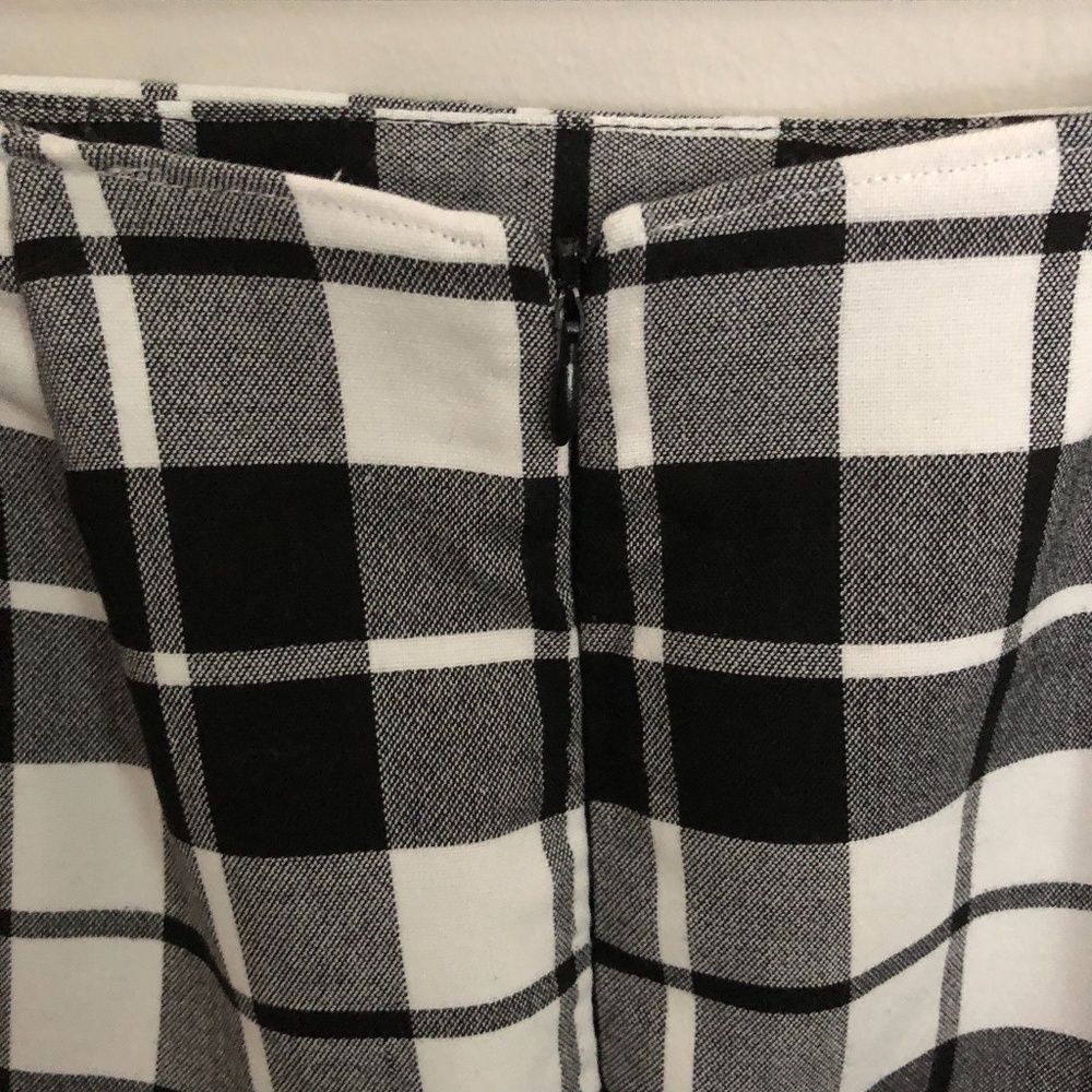 Plaid Black & White Miniskirt A-Line Women's S/XS - Office Siren, Goth, Cosplay - Picture 6 of 8
